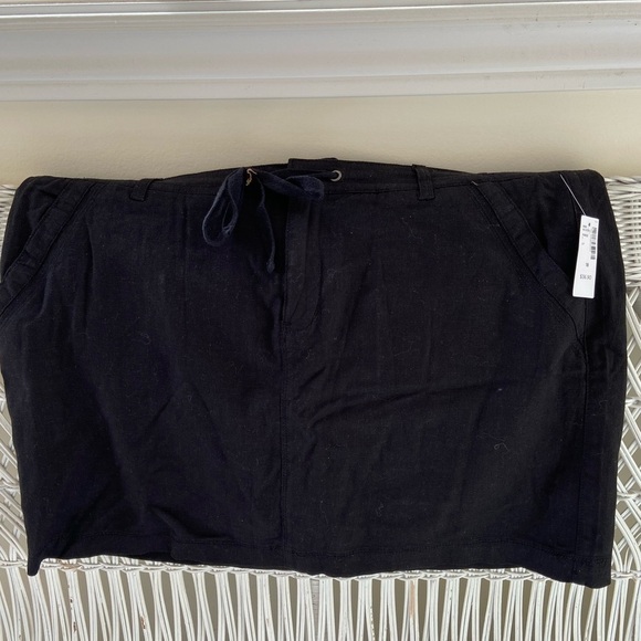 NWT Reitmans Linen Skorts in Navy - Picture 4 of 8